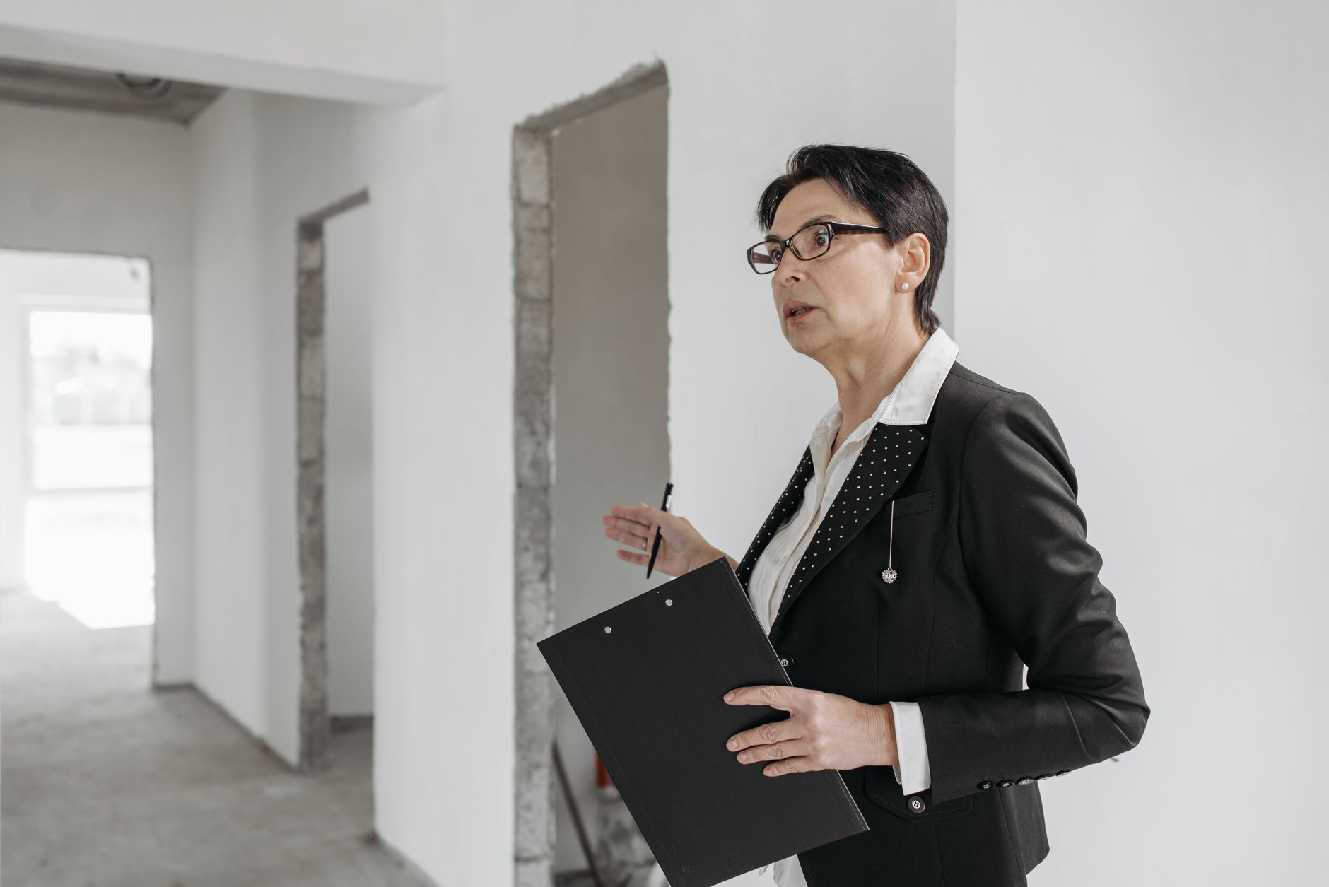 Diagnostiqueur immobilier équipe à Courbevoie